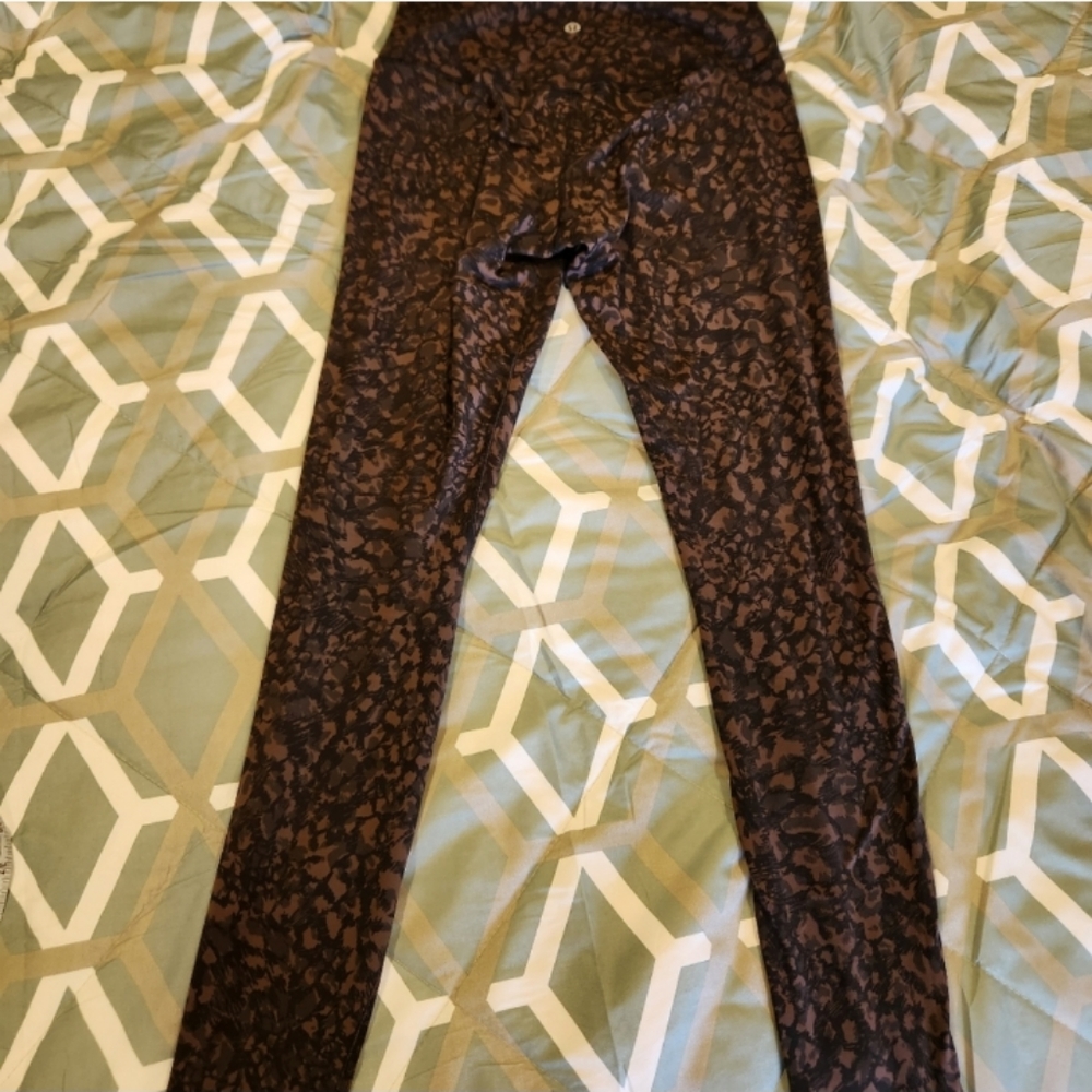 🍋 LULULEMON 🍋 Align 25" black brown Cheetah leopard camo Size 4 - Picture 9 of 13